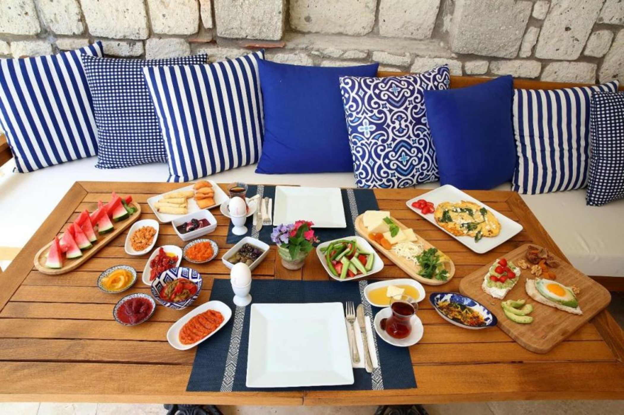 Alachi Hotel