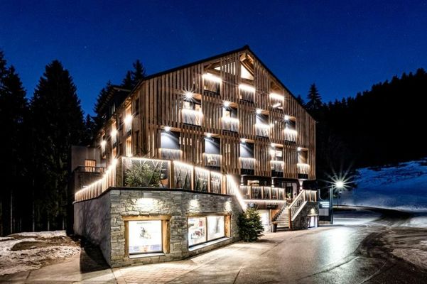ALMMONTE PRÄCLARUM SUITES - Casual Boutique Hotel
