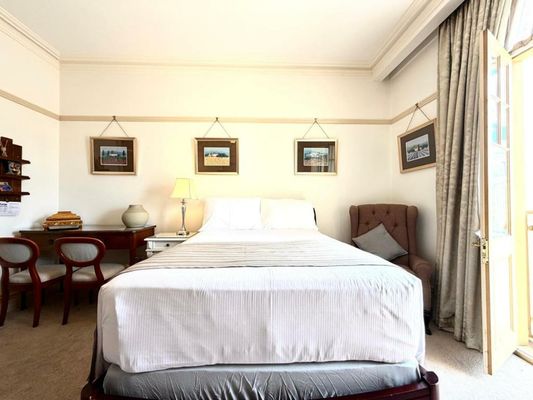 Cobb & Co Court Boutique Hotel