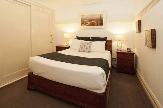Cobb & Co Court Boutique Hotel