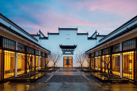 Banyan Tree Huangshan
