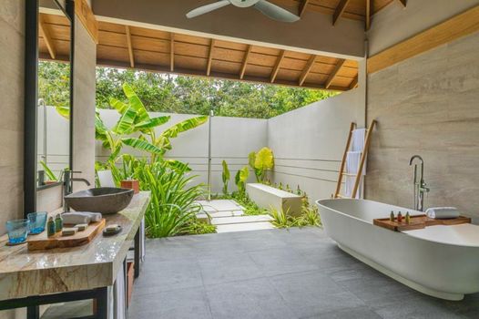 Emerald Faarufushi Resort & Spa - Deluxe All Inclusive