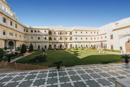 The Raj Palace (Small Luxury Hotels of the World)