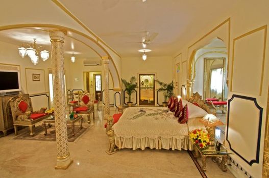 The Raj Palace (Small Luxury Hotels of the World)