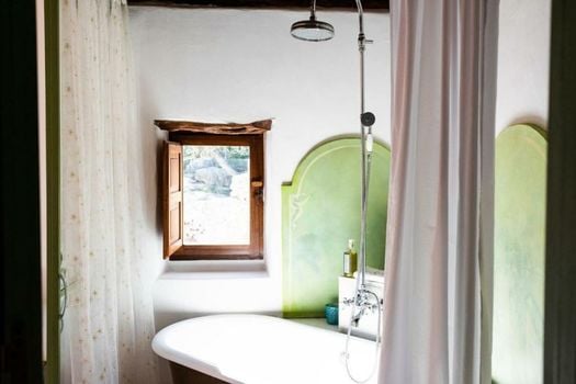 ES CUCONS RURAL HOTEL