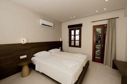 Opera House Hotel