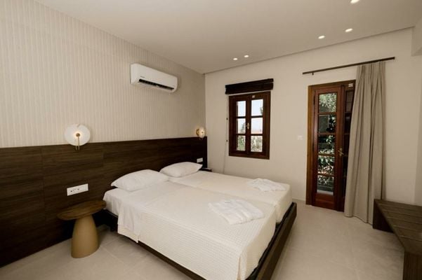 Opera House Hotel