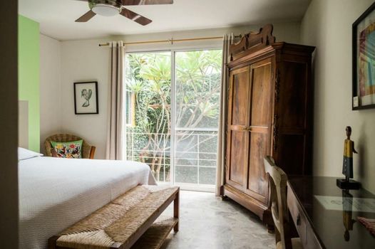 Casa de las Bugambilias B&B