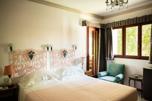 Residenza d'Epoca Albergo Quattro Fontane