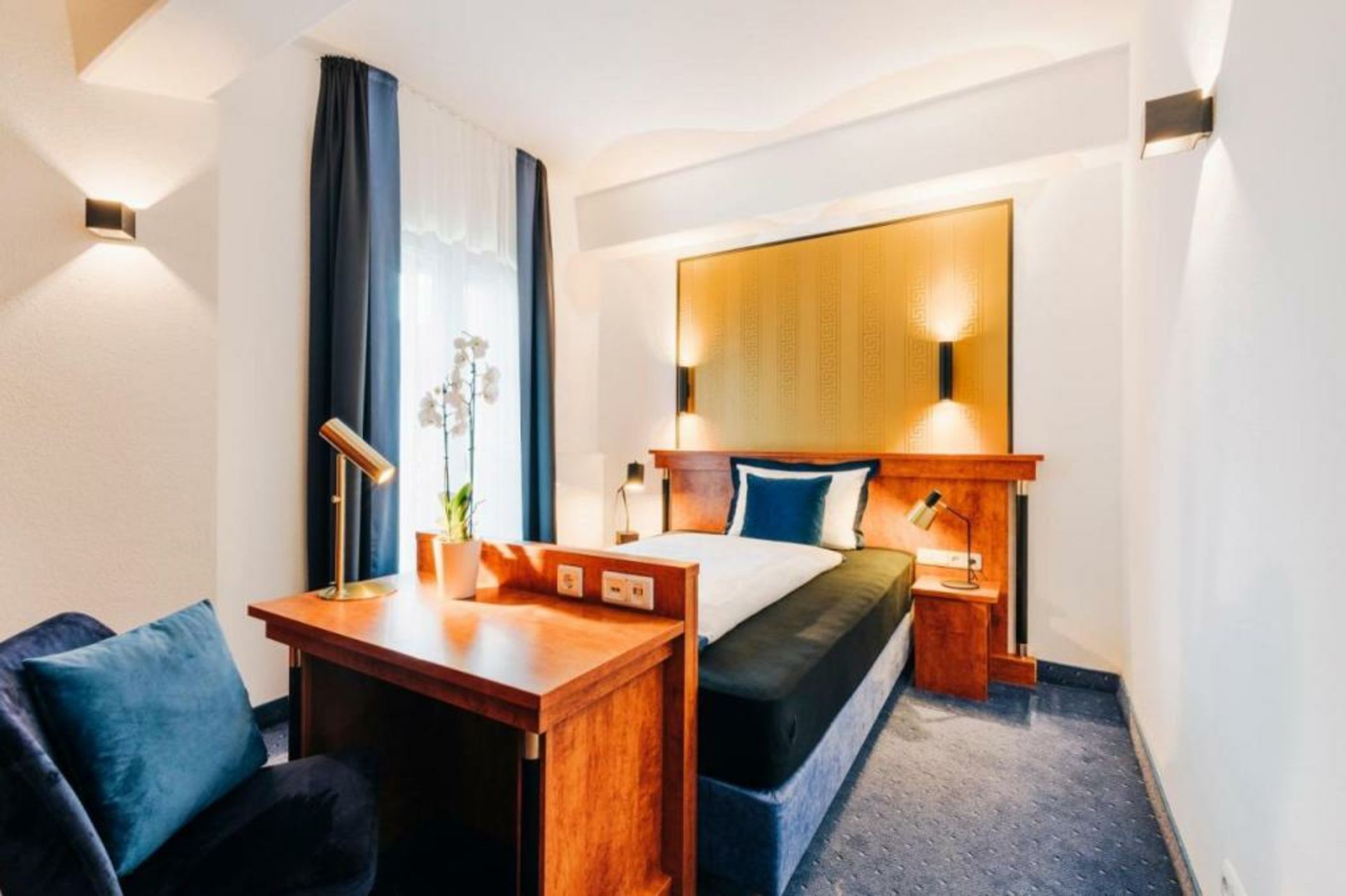 DAS v EVERT Hotel - am Congress Centrum Würzburg