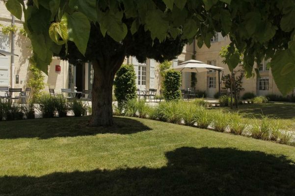 College des Doctrinaires, Hôtel, Résidence et SPA