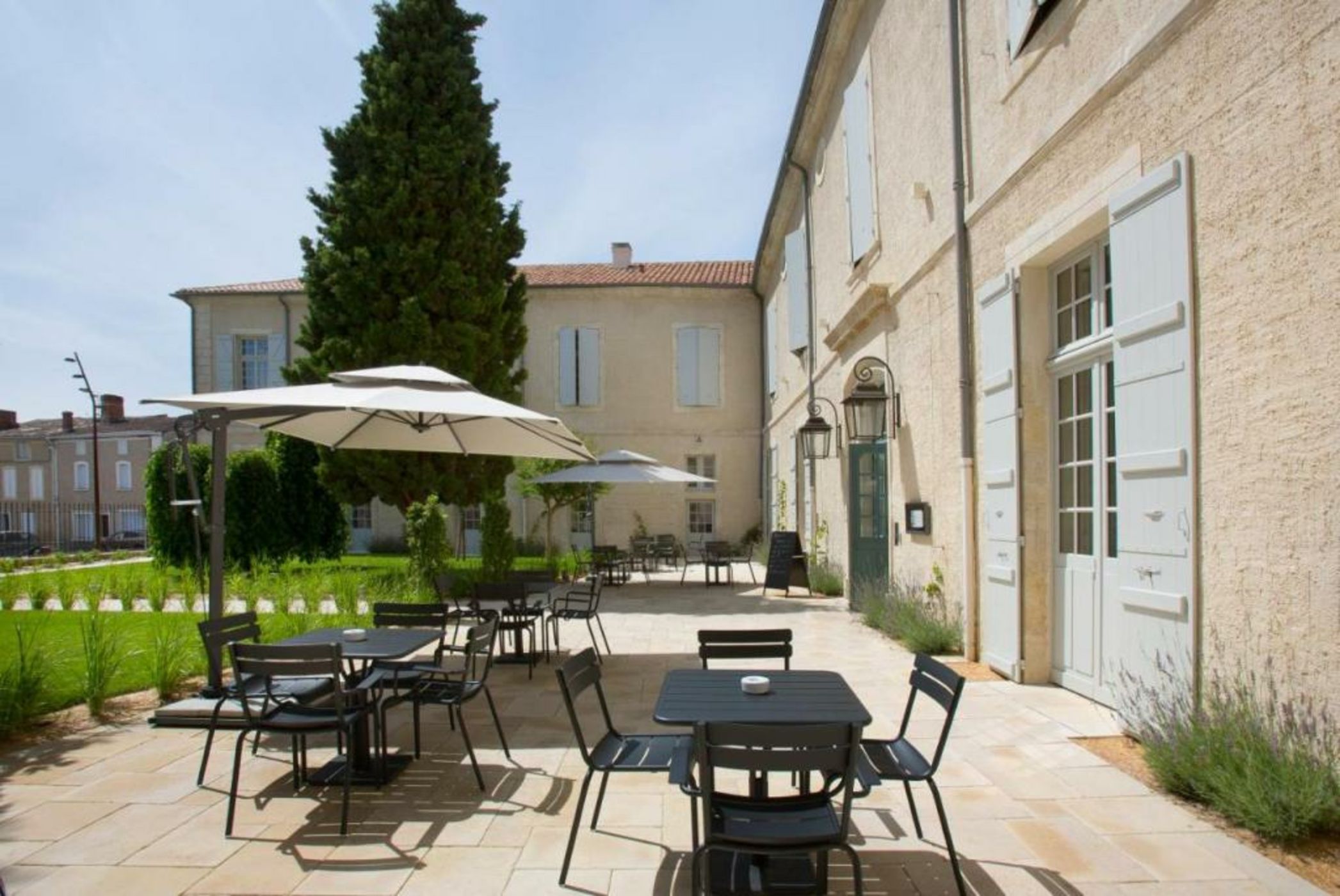 College des Doctrinaires, Hôtel, Résidence et SPA