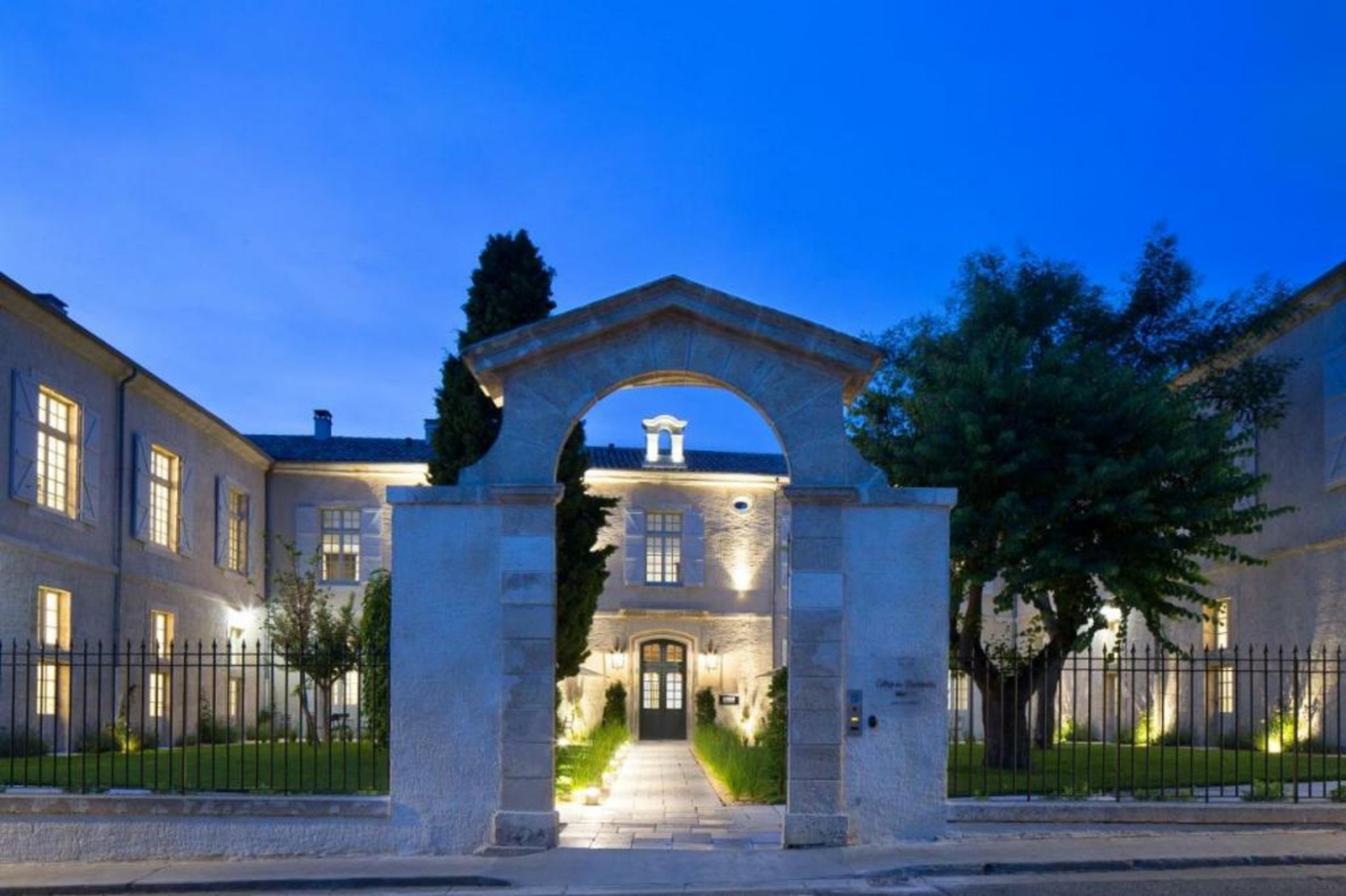 College des Doctrinaires, Hôtel, Résidence et SPA