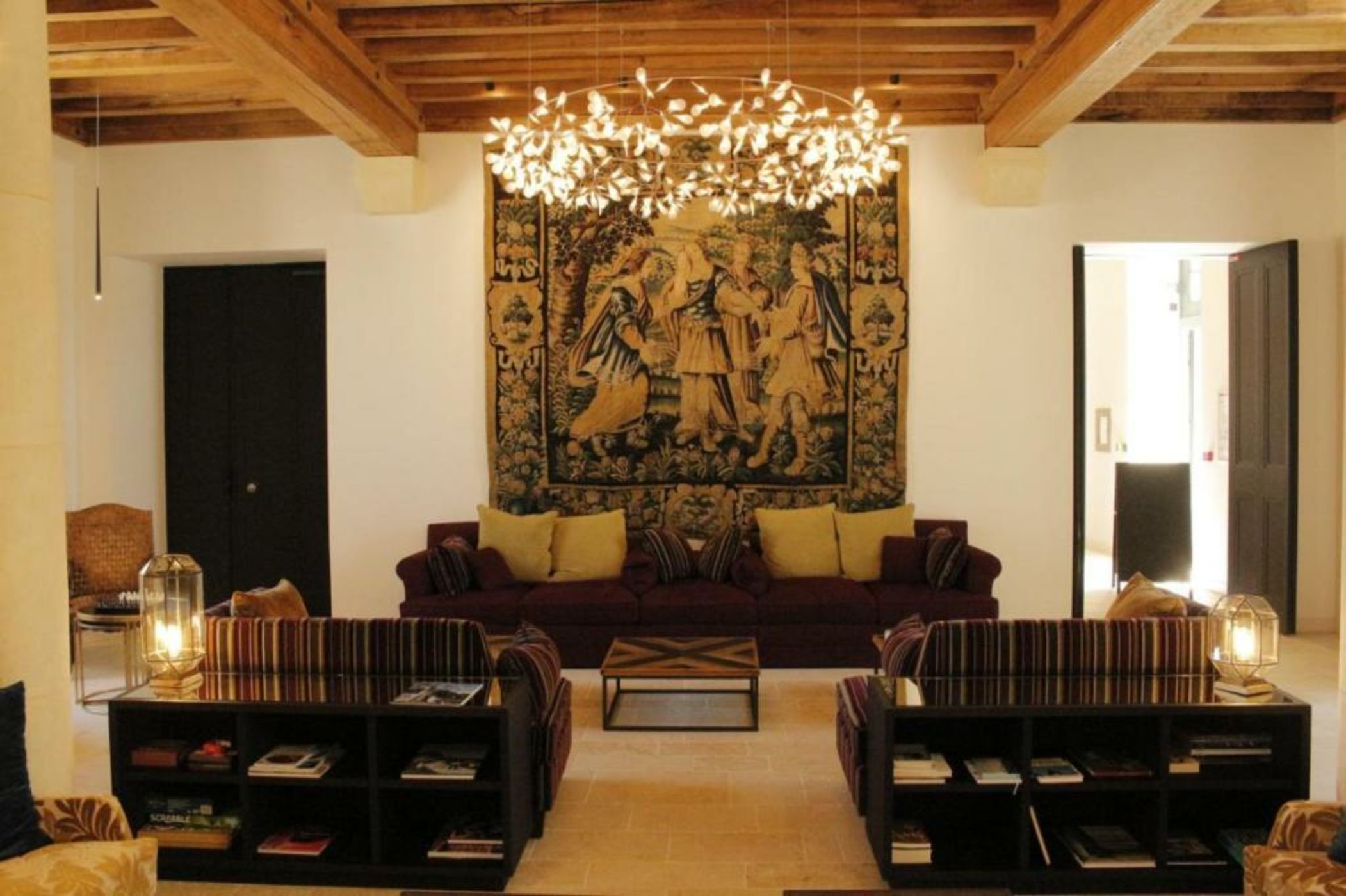 College des Doctrinaires, Hôtel, Résidence et SPA