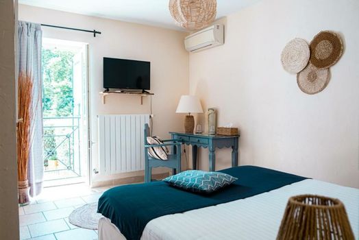 Logis hôtel et restaurant La Bastide Cabezac
