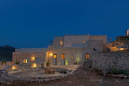 Themonies Luxury Suites