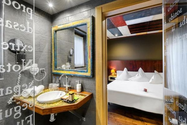 Hotel La Casueña