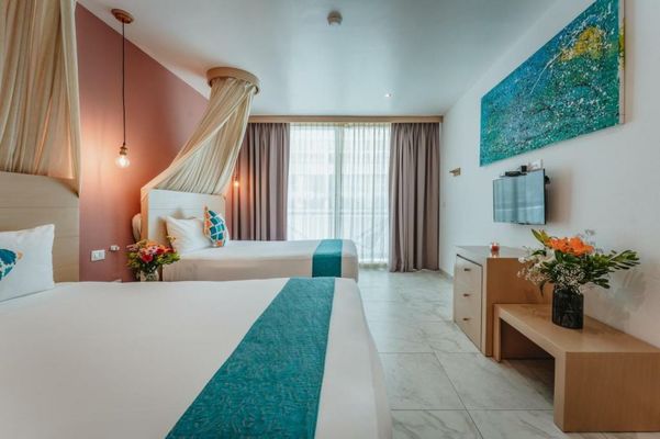 Soho Playa Hotel