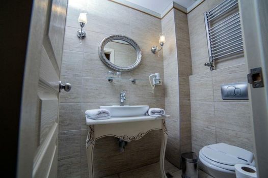 HHK Hotel