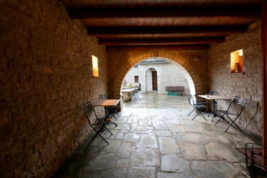 Nikolas Guesthouse