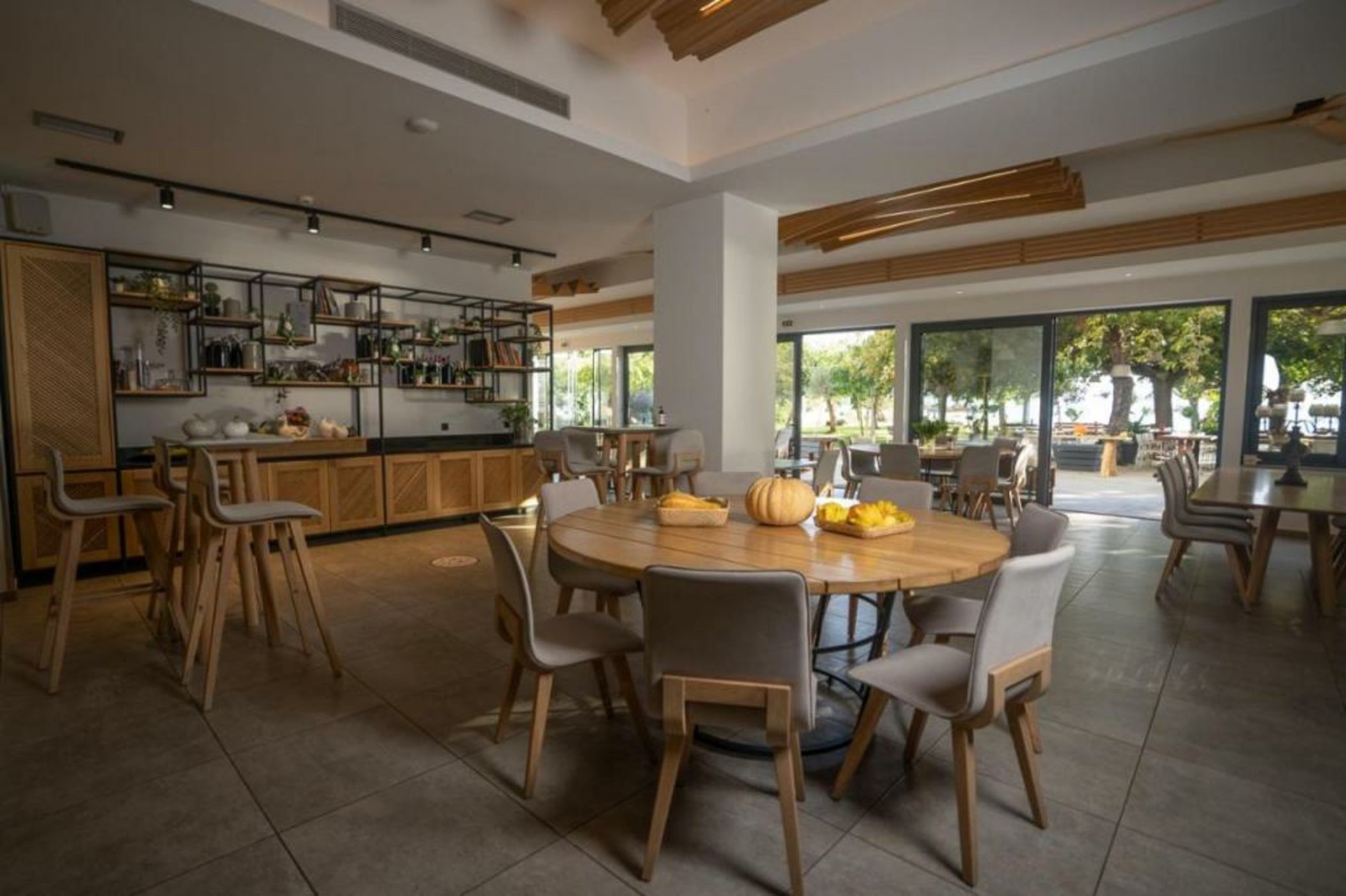 Zoe Seaside Resort