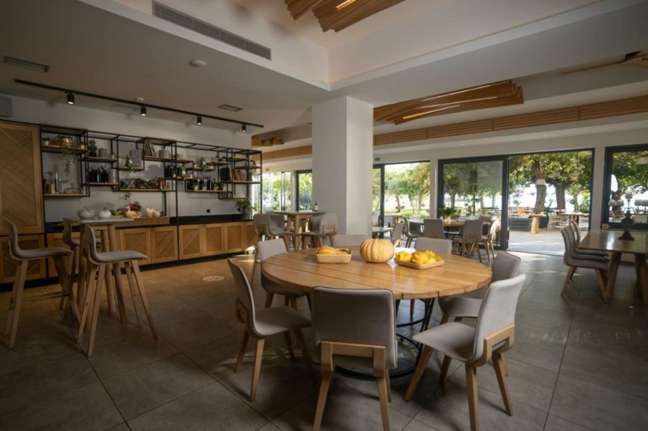 Zoe Seaside Resort