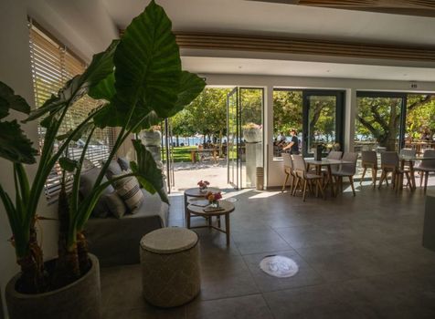 Zoe Seaside Resort