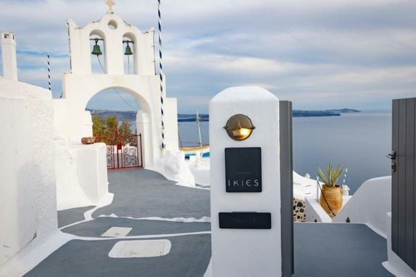 IKIES Santorini