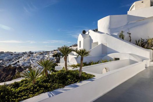 IKIES Santorini