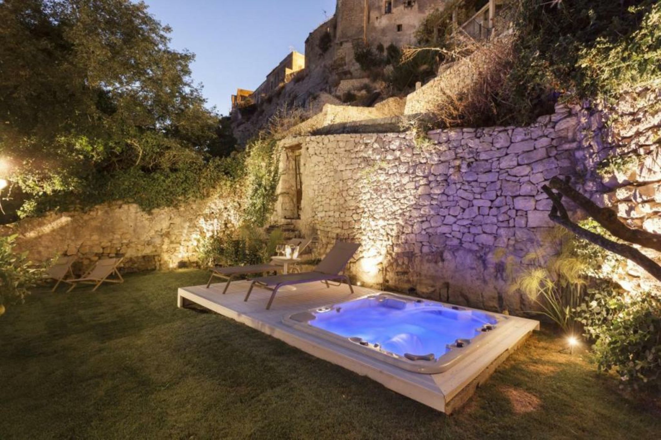 Locanda Don Serafino Historical Boutique Hotel