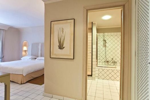 Therasia Resort Sea and SPA - The Leading Hotels of the World