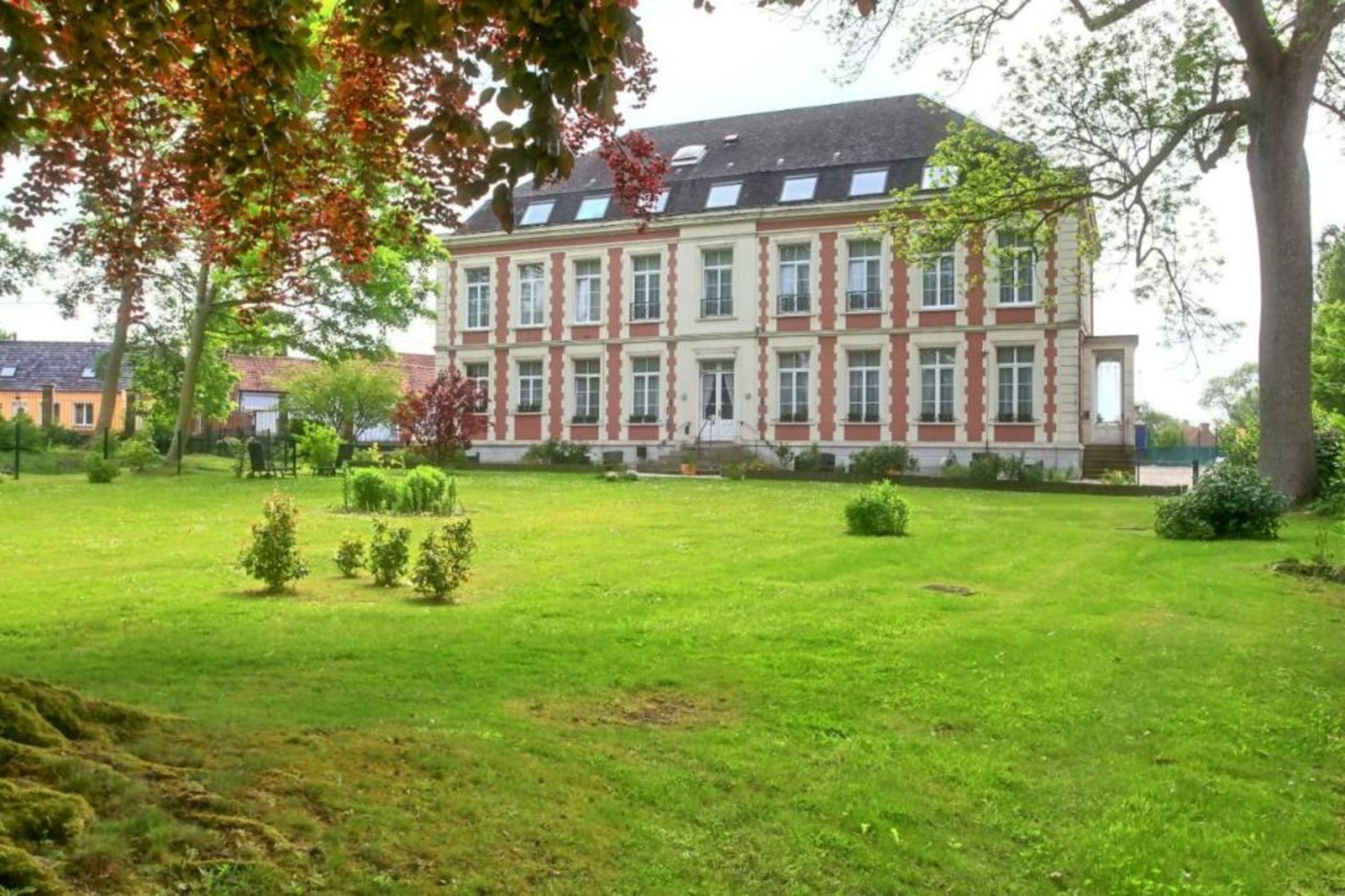 Château de Moulin-le-Comte
