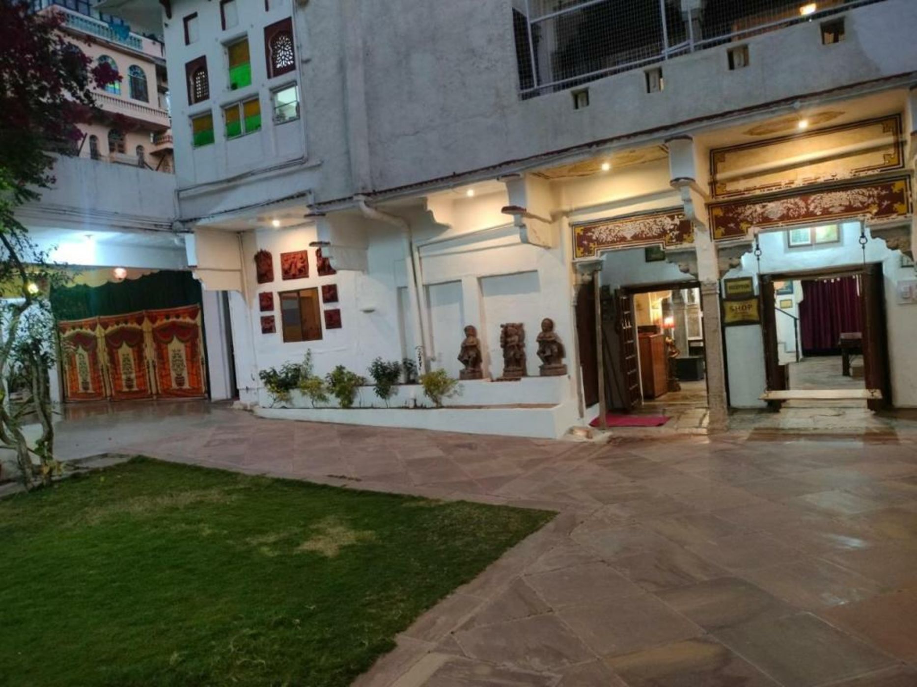 Haveli Braj Bhushanjee Heritage Hotel and Museum