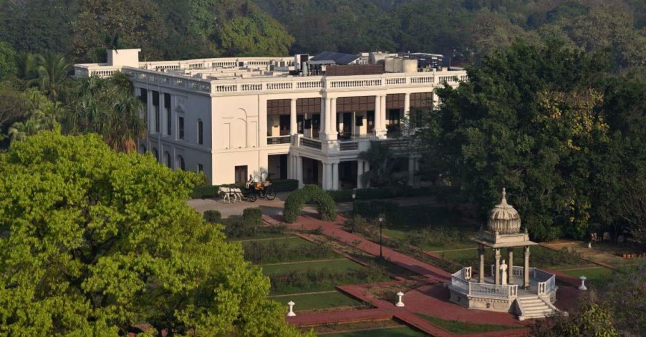 Taj Nadesar Palace