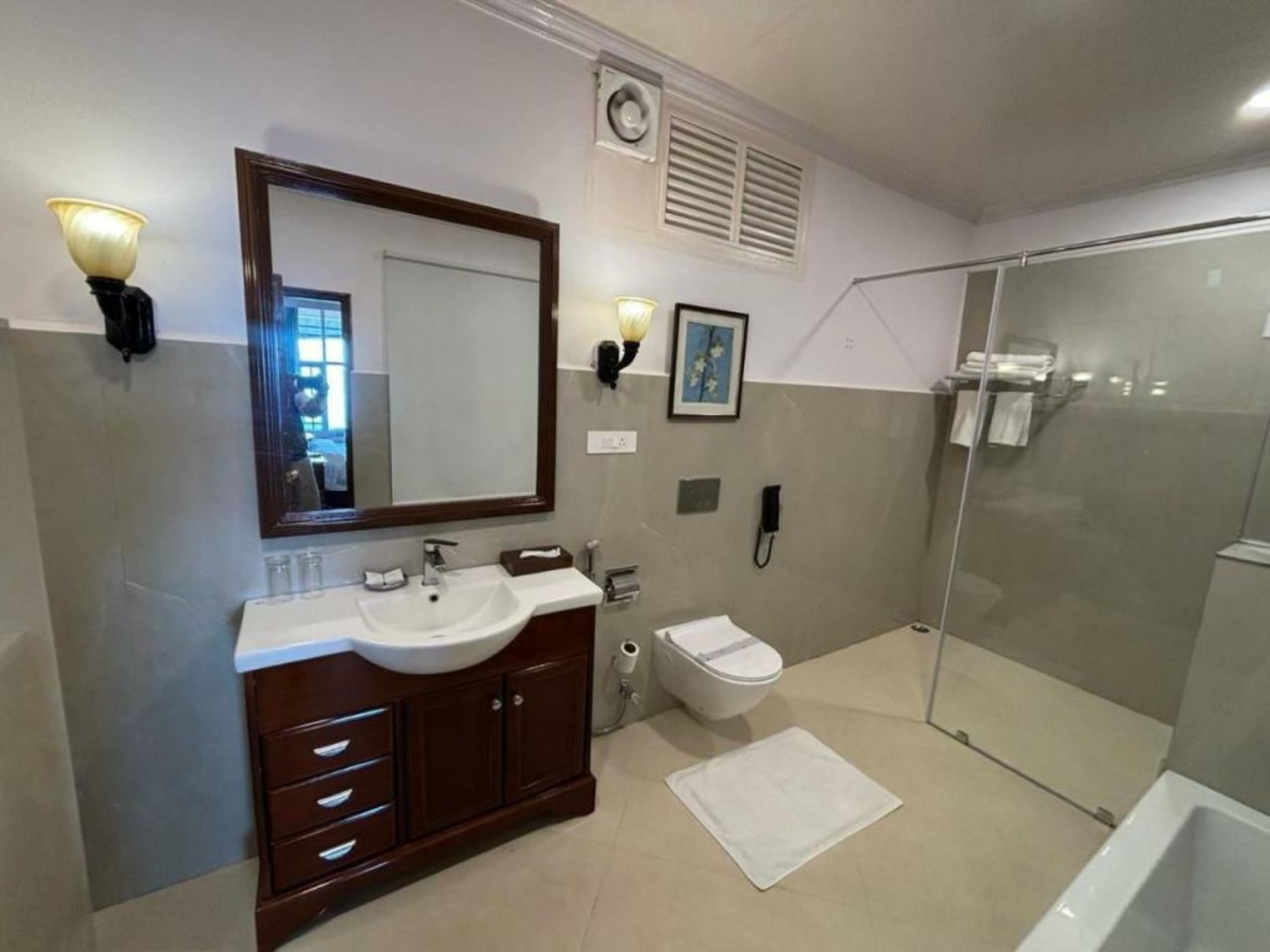 The Elgin Silver Oaks - Heritage Resort & Spa