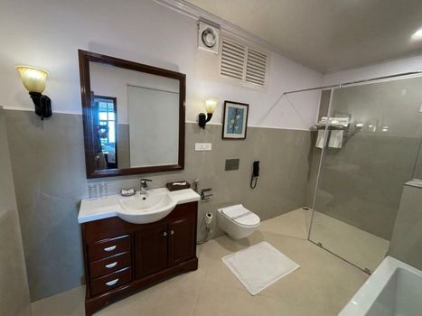 The Elgin Silver Oaks - Heritage Resort & Spa