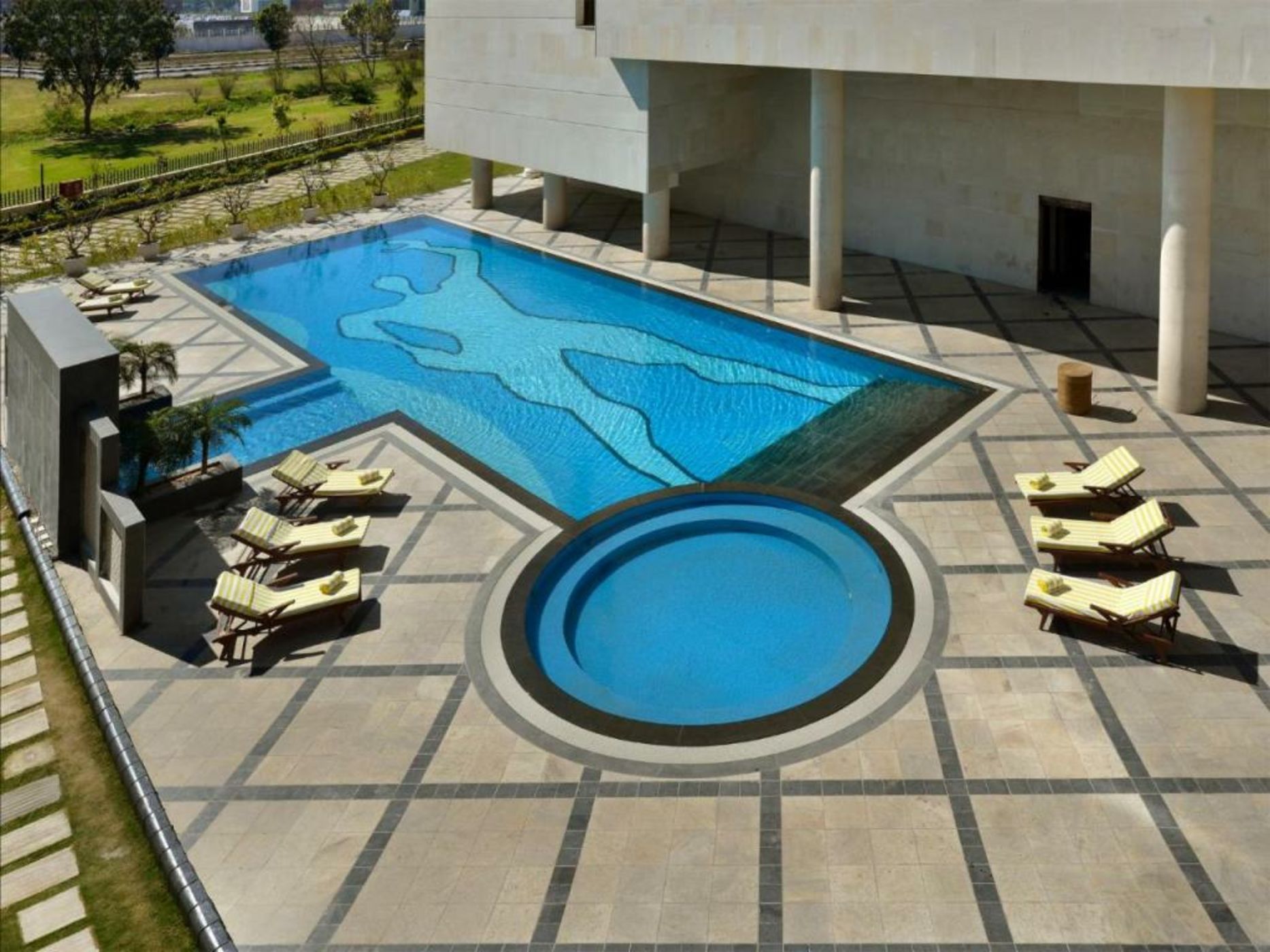 The Lalit Chandigarh