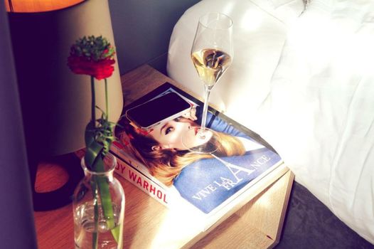 Saint SHERMIN bed breakfast & champagne