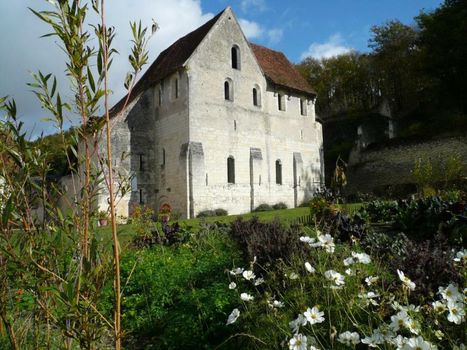 Chateau monastere de la Corroirie