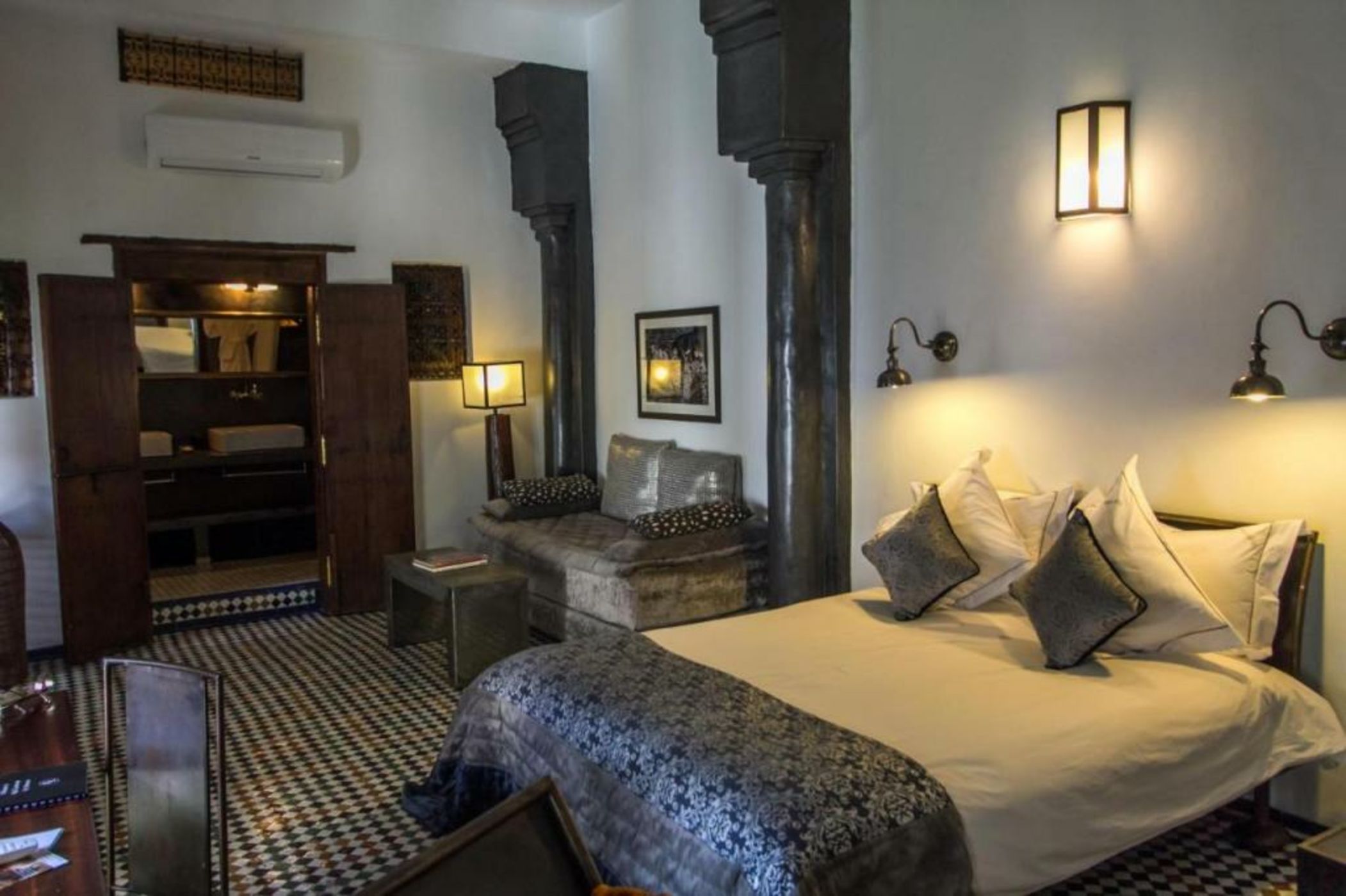 Riad Laaroussa