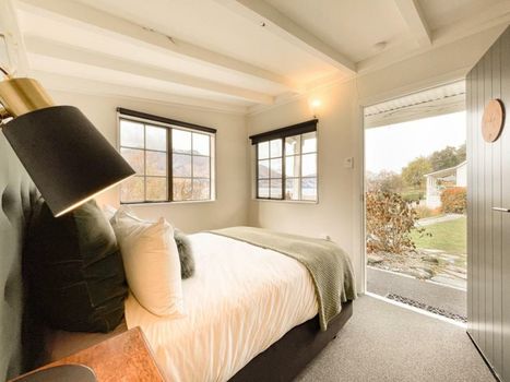 Kinloch Wilderness Retreat