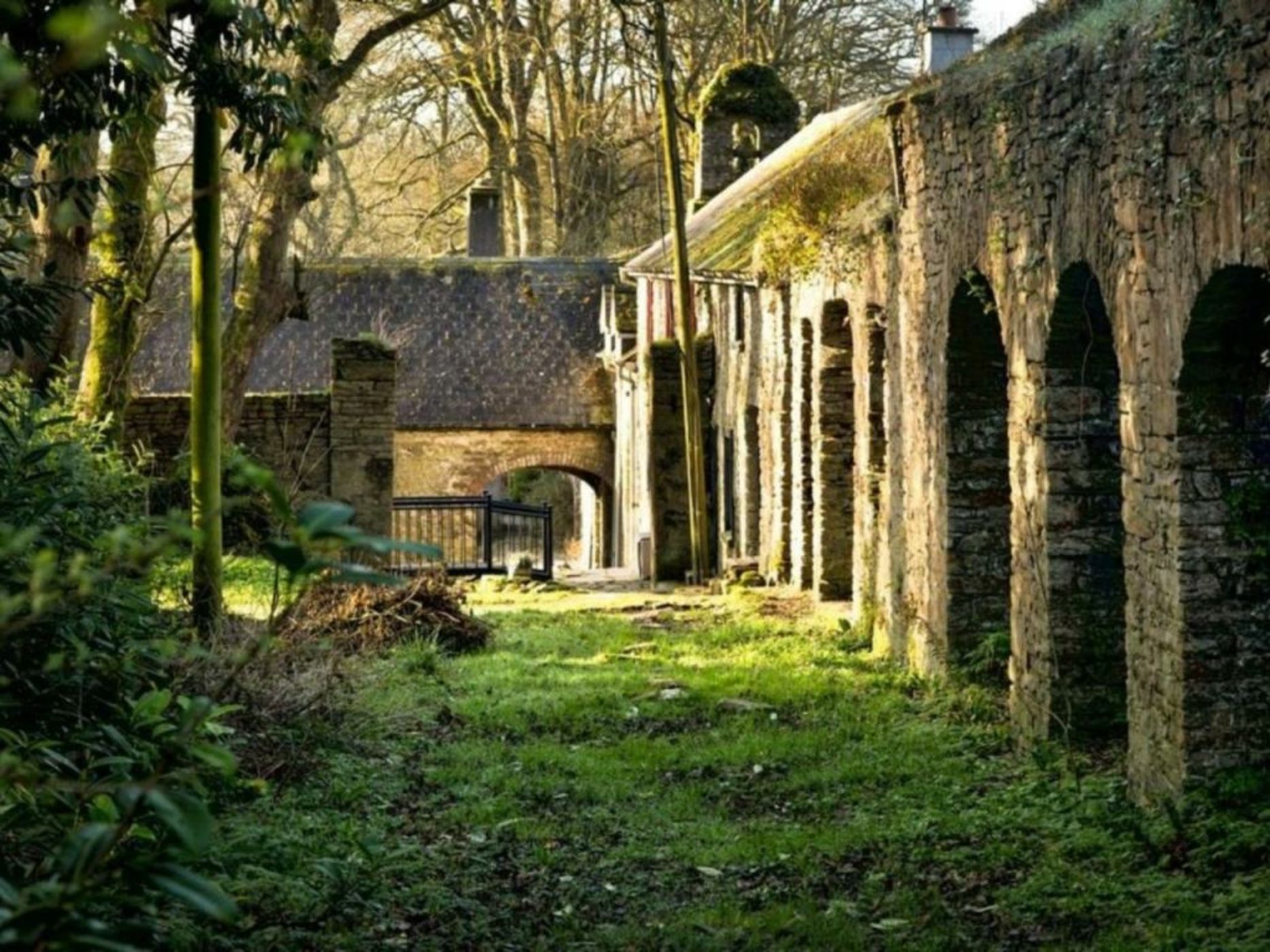 Roundwood House