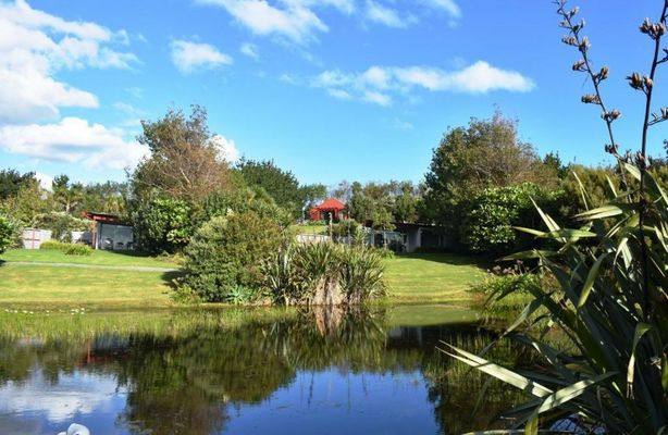 The Lakes - Kai Iwi Lakes Exclusive Retreat