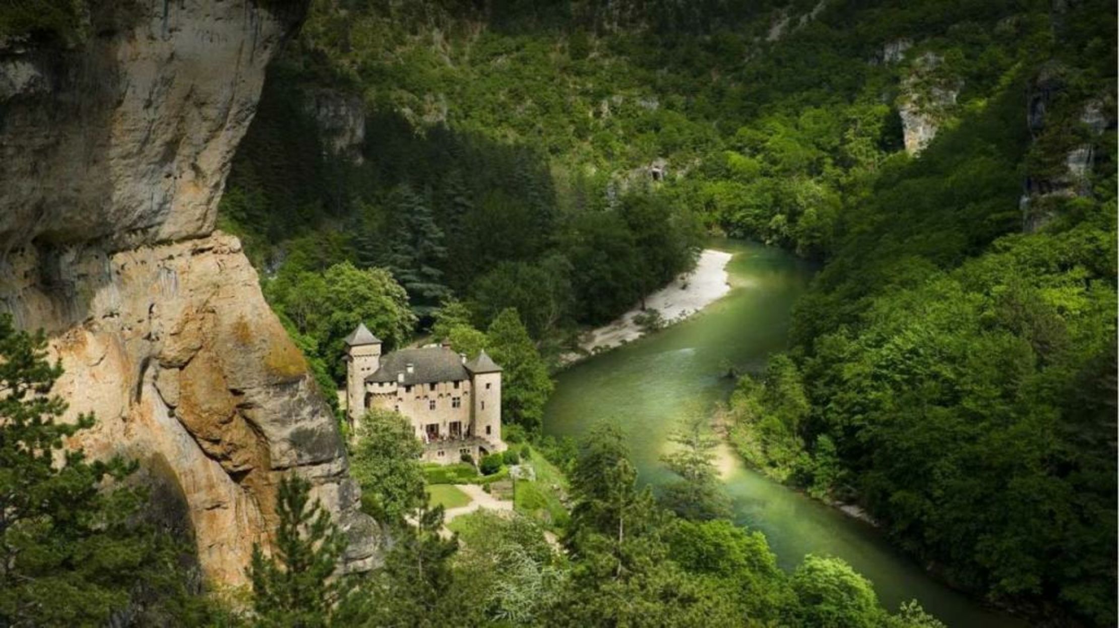 Château De La Caze Piscine & Spa - Ste Enimie