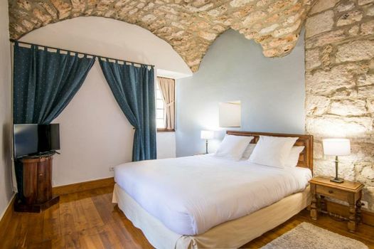 Château De La Caze Piscine & Spa - Ste Enimie