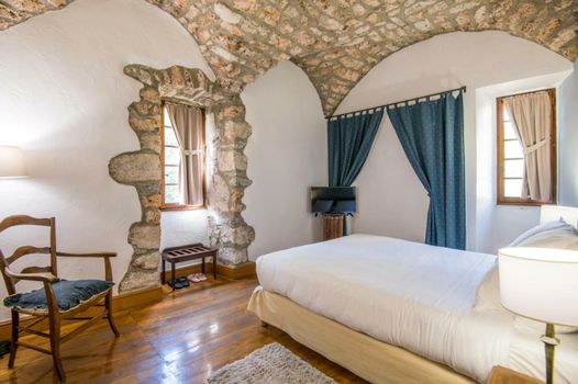 Château De La Caze Piscine & Spa - Ste Enimie