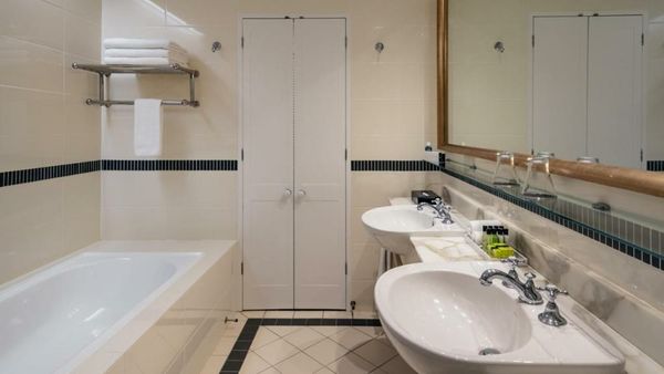 InterContinental Sanctuary Cove Resort by IHG