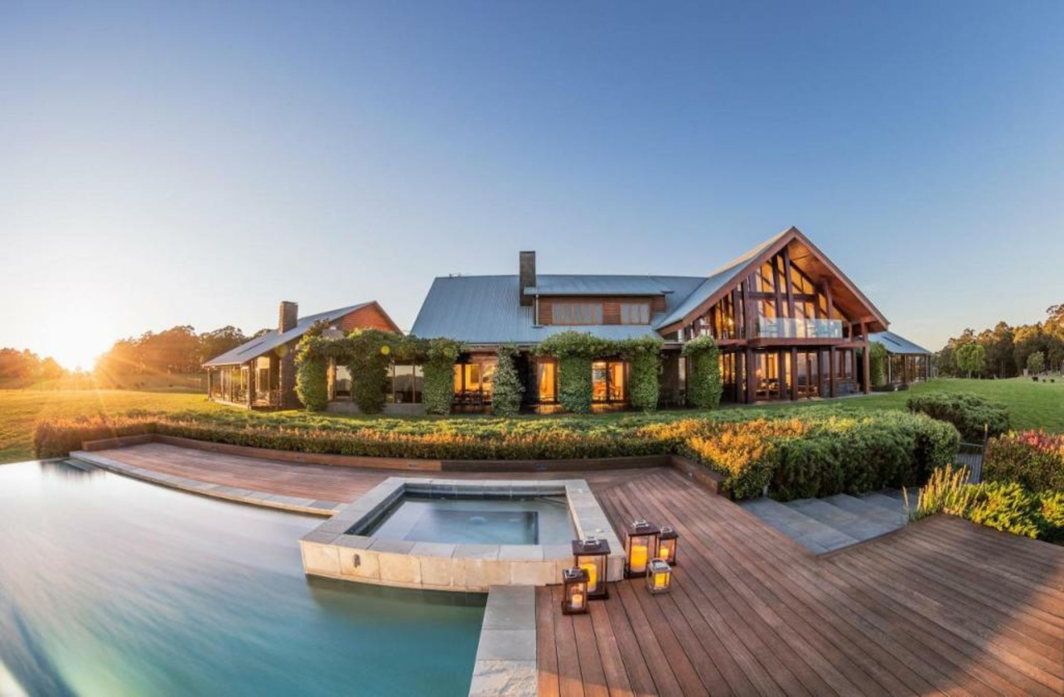 Spicers Peak Lodge