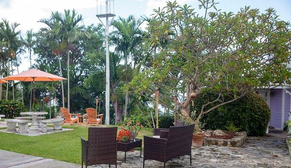 Orange Hill Beach Inn