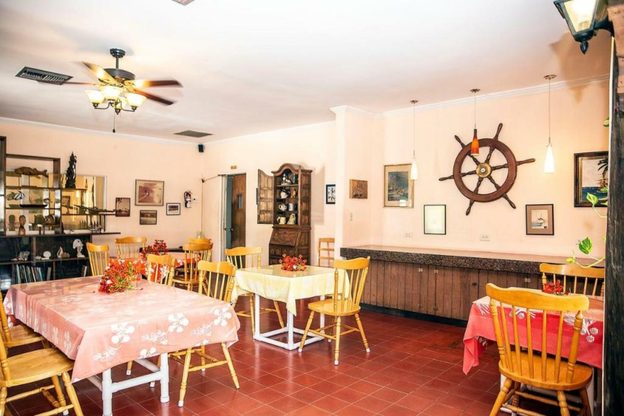 Orange Hill Beach Inn